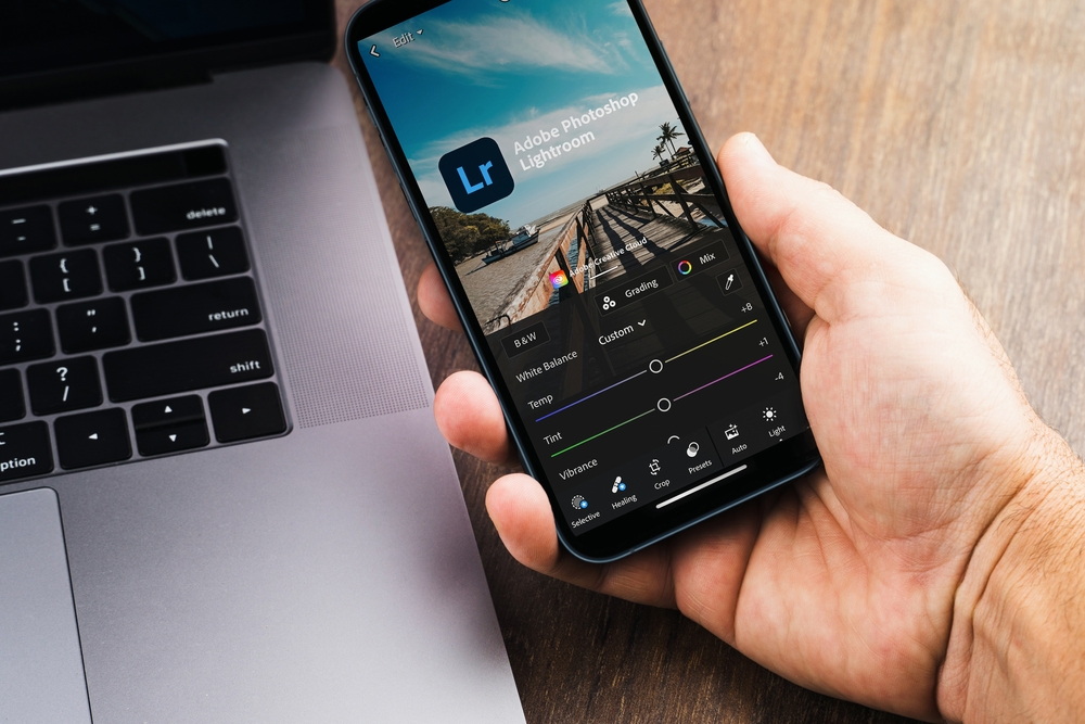 aplikacija za uređivanje fotografija lightroom na mobitelu